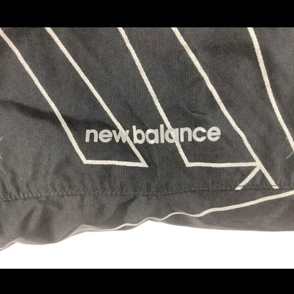 NEW BALANCE Mens Reflect Accelerate Jacket Top Black Sports Running Full Zip NEW - Picture 4 of 7